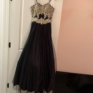Blondie Nites ball gown size 3